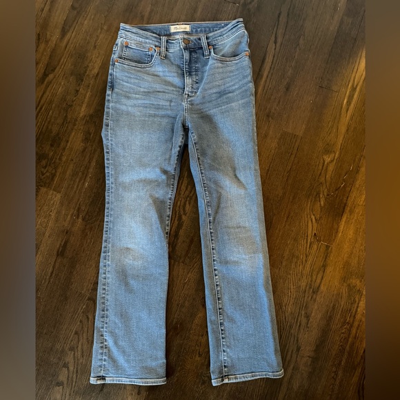 Cali Demi-Boot Jeans in Dorrance Wash: TENCEL™ Denim Edition - Picture 6 of 8